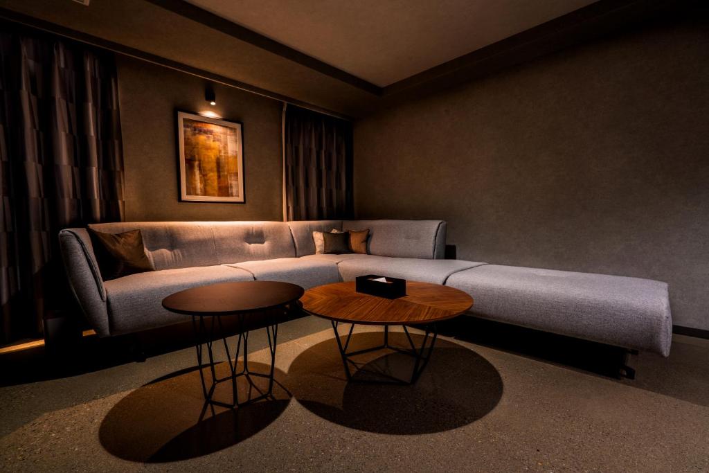 Posezení v ubytování Randor Hotel Namba Osaka Suites
