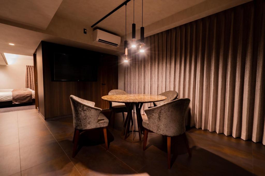 Posezení v ubytování Randor Hotel Namba Osaka Suites