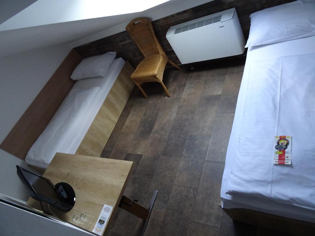 Hotel Alte Innbrücke - Neuhaus am Inn - Budget Twin Room