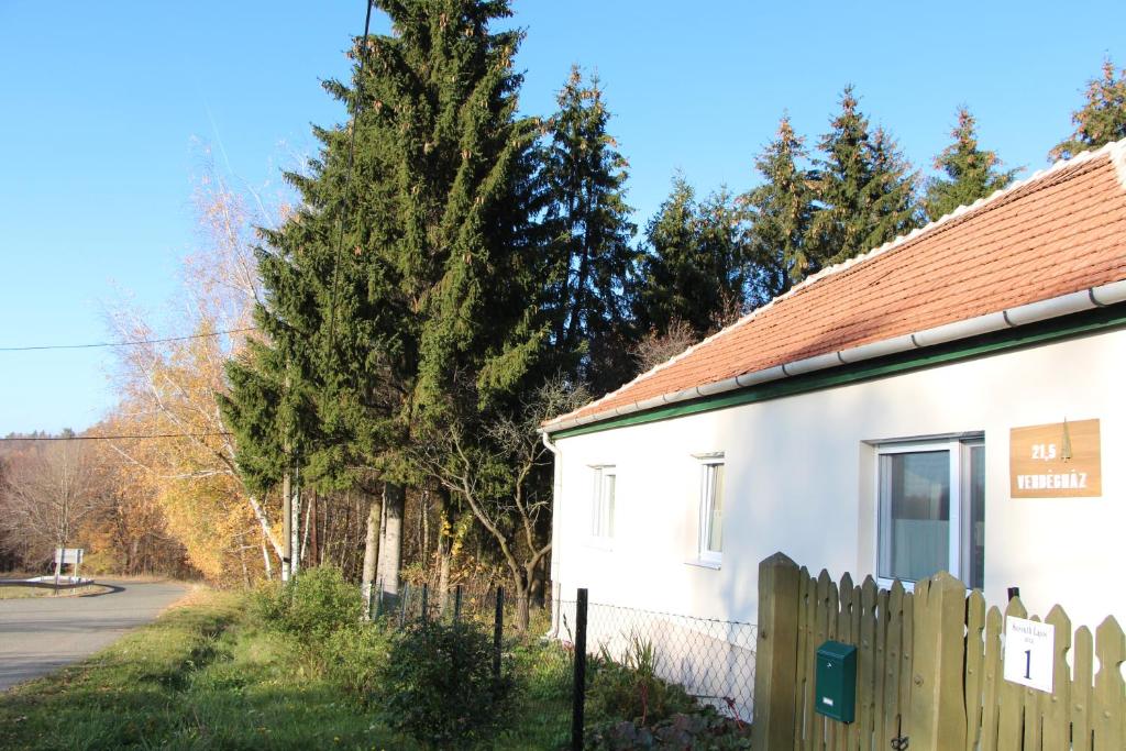 Budynek, w którym mieści się apartament