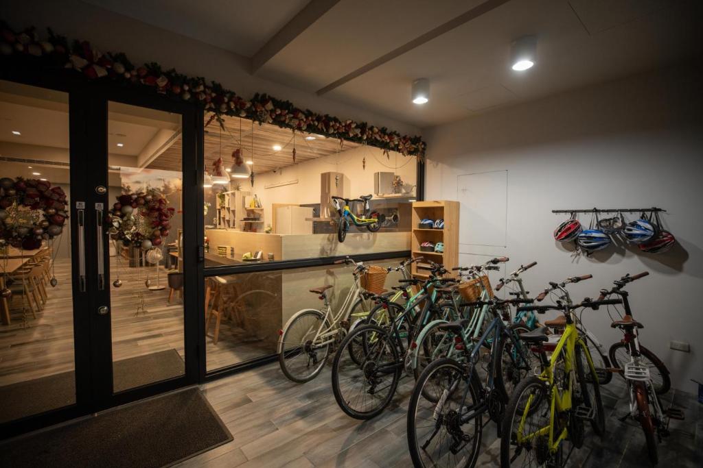 Jízda na kole v ubytování HUA B&B nebo okolí