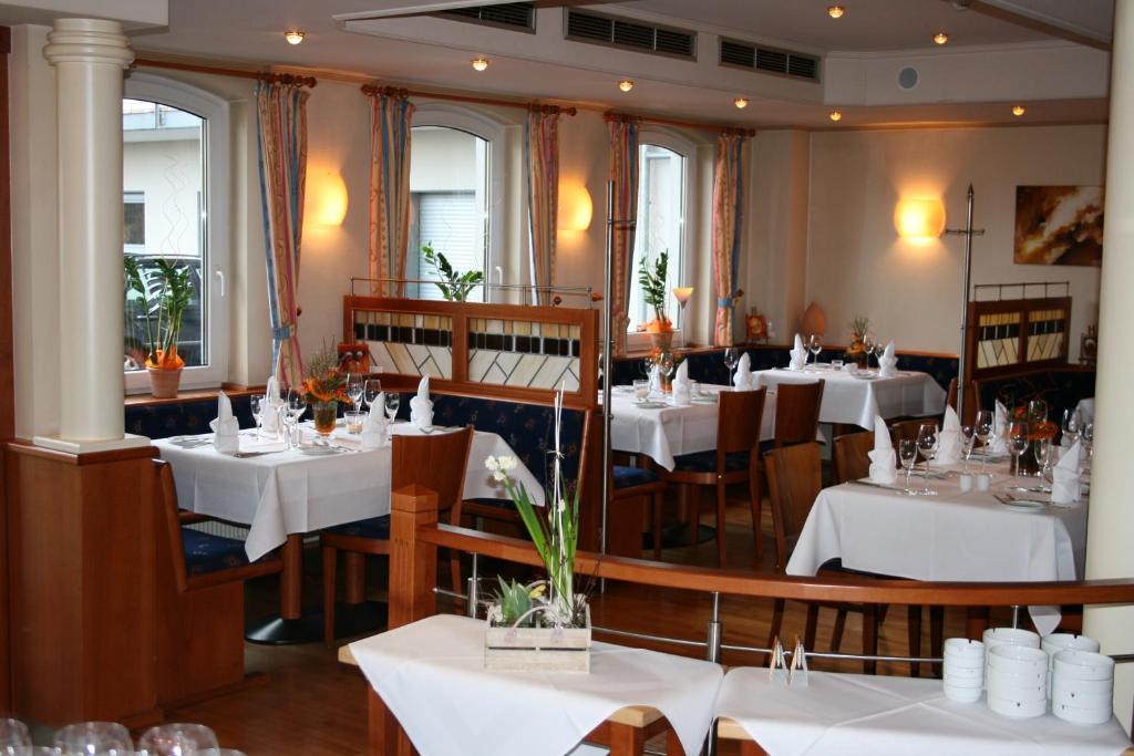Restaurace v ubytování Hotel Wilhelmshöhe