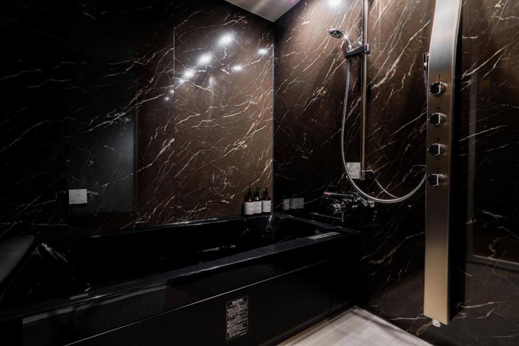 Koupelna v ubytování Randor Hotel Namba Osaka Suites