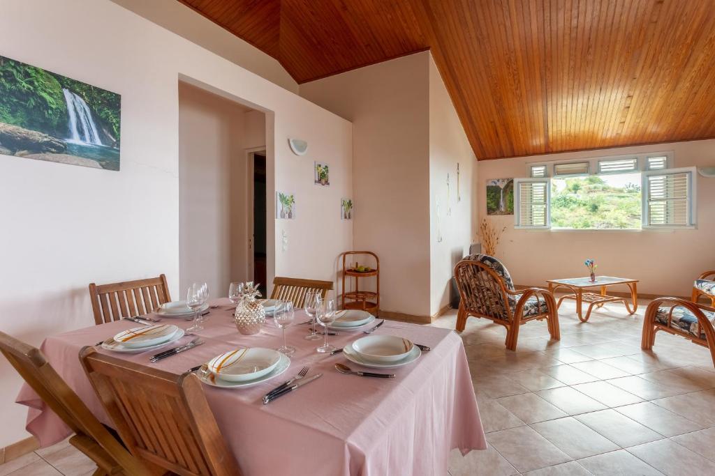 Fotografie z fotogalerie ubytování Villa Yayanne v destinaci Les Anses-dʼArlets