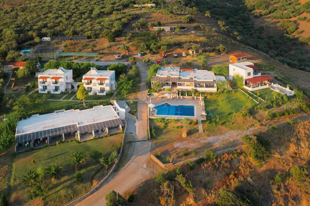 Bazén v ubytování Samothraki Beach Boutique Hotel nebo v jeho okolí
