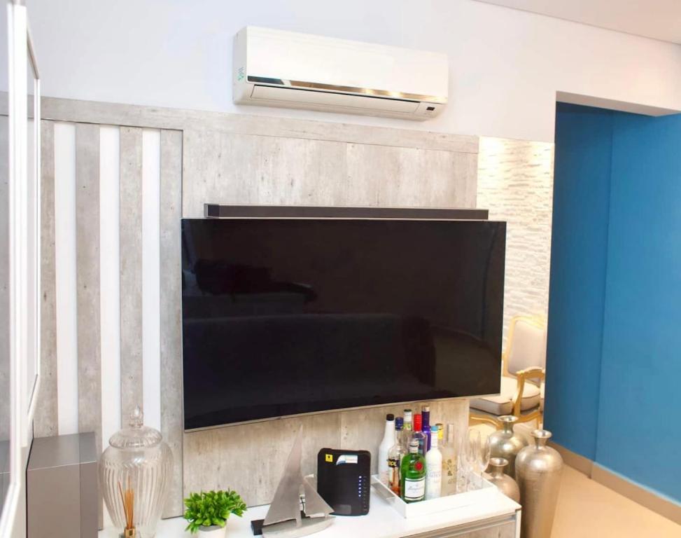  Prédio e Apartamento Novo Perto da Praia :)