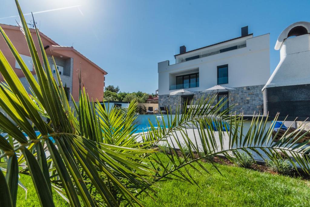 Basen w obiekcie Sun & Sea Villa lub w pobliżu
