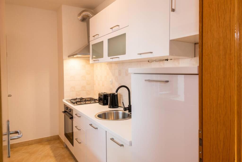 Kuchyň nebo kuchyňský kout v ubytování Apartman Angie in the centre of Metkovic