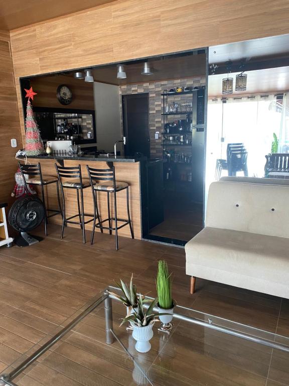  Casa luxo com lazer completo na Lagoa de Araruama