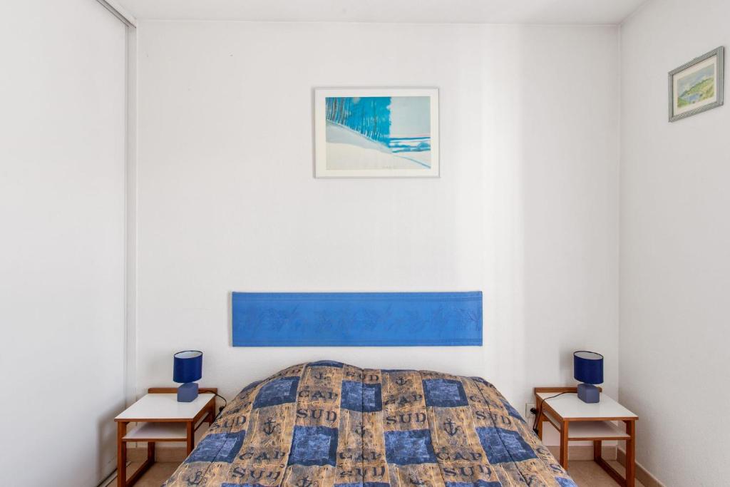 Een bed of bedden in een kamer bij Maison La Fontonne - Welkeys
