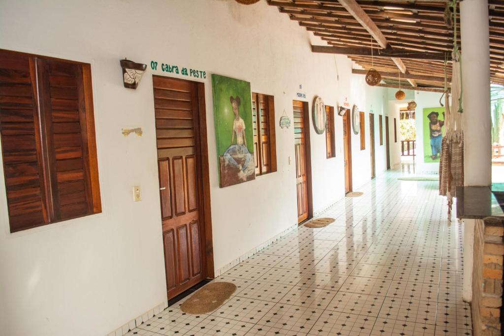  Pousada Jacare Beach