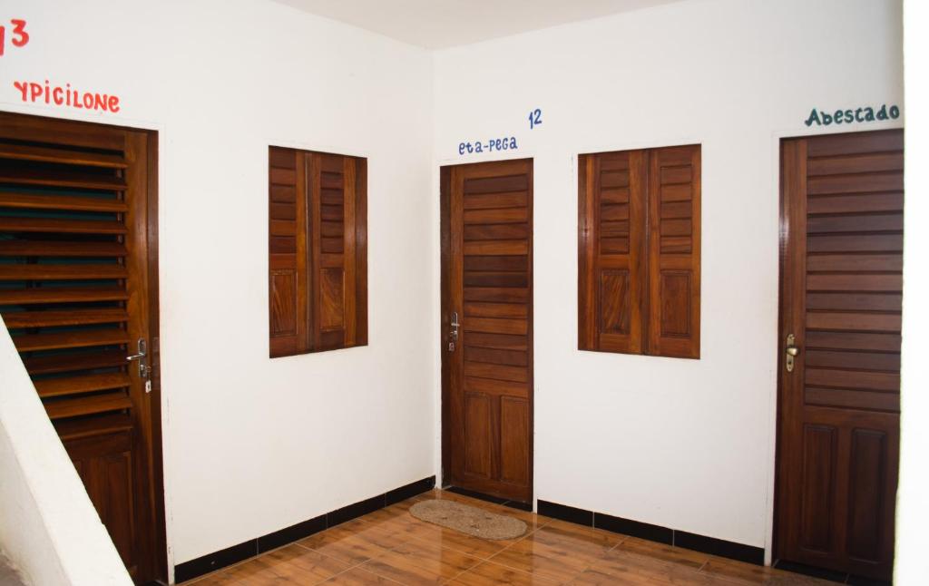  Pousada Jacare Beach