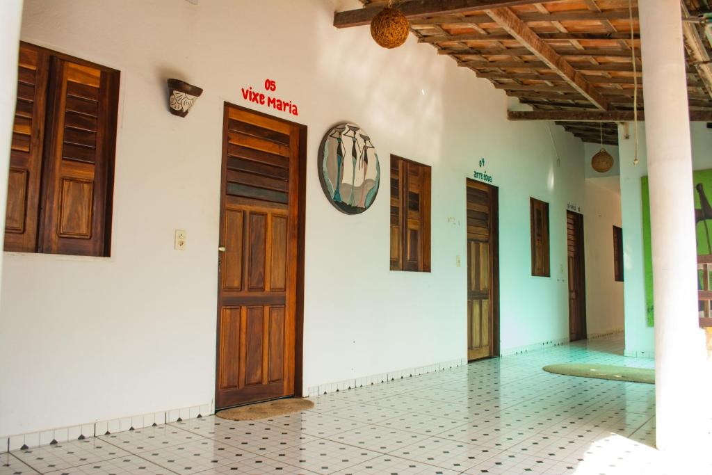  Pousada Jacare Beach