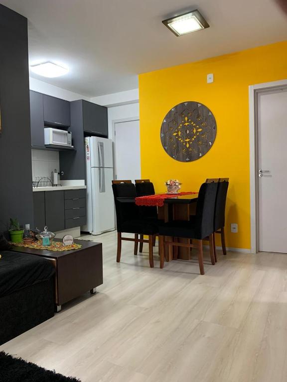  Venha se hospedar num lugar que tenha seu estilo. Apto 2 quartos.
