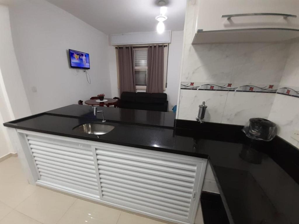  Kitnet Guarujá Pitangueiras (sem garagem)