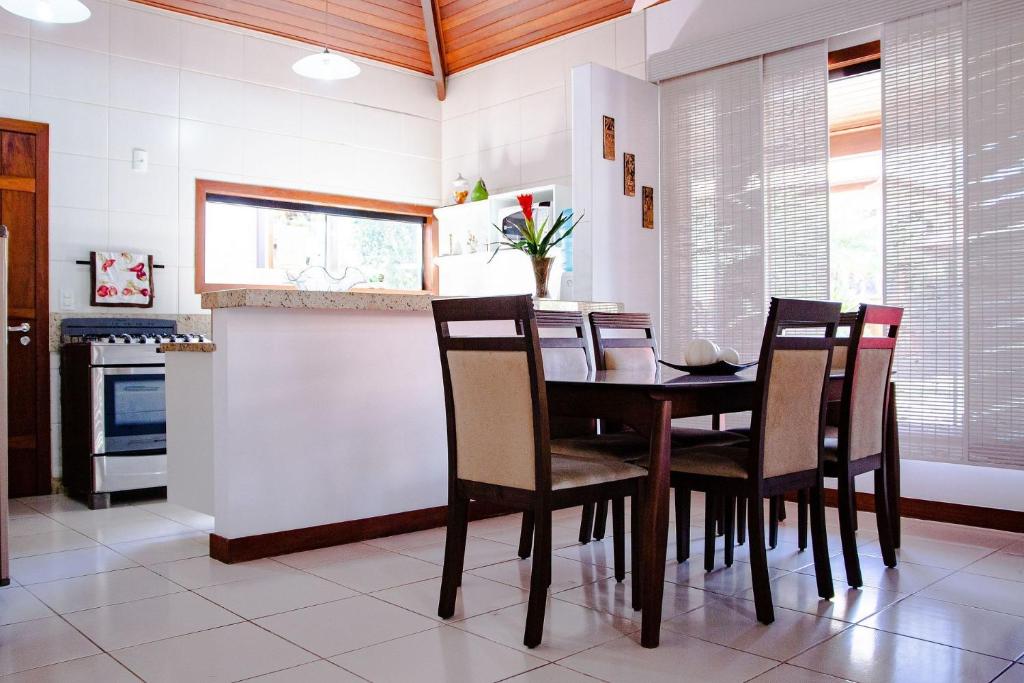  Casa espaçosa próxima a praia de Geribá