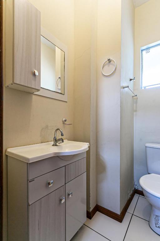  Casa duplex com pátio privativo no Santinho SMR002