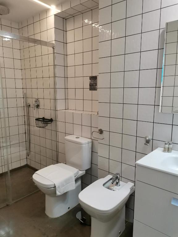 A bathroom at Apartamentos Casapalma Centro Histórico
