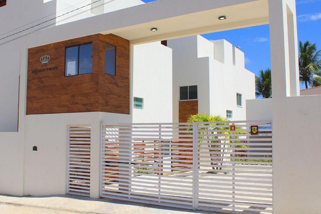  Novo triplex no Pirangi Prime por Carpediem Homes