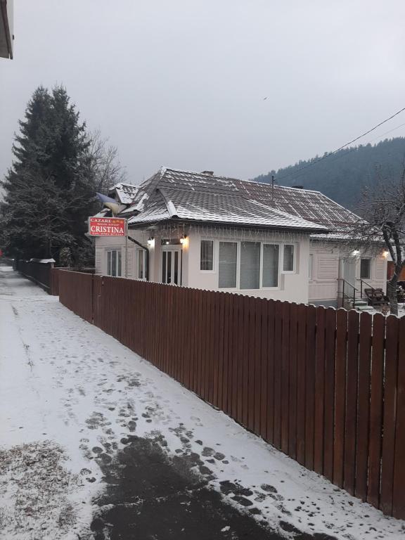 PENSIUNEA CRISTINA - отзывы и видео