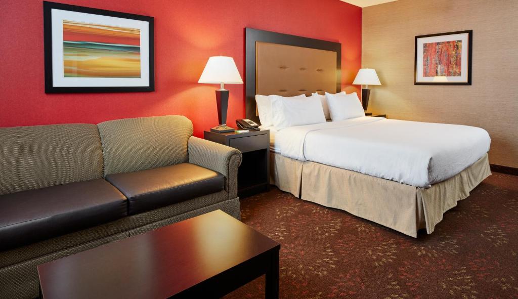 Holiday Inn Cincinnati Airport by IHG photo