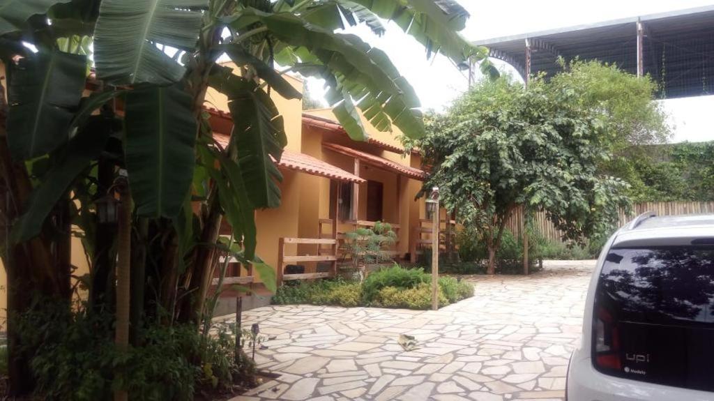  Pousada Bougainville