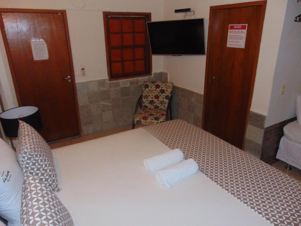  Pousada La Luna dos Pireneus -