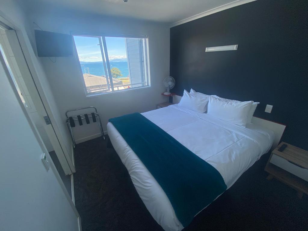 
Deluxe Double or Twin Room - No Children
