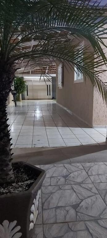  CASA COM SAUNA e PISCINA NO CENTRO