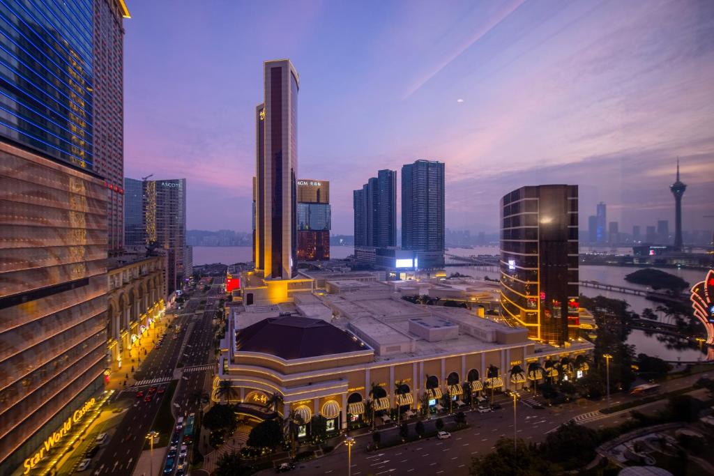 Nespecifikovaný výhled na destinaci Macao nebo výhled na město při pohledu z hotelu