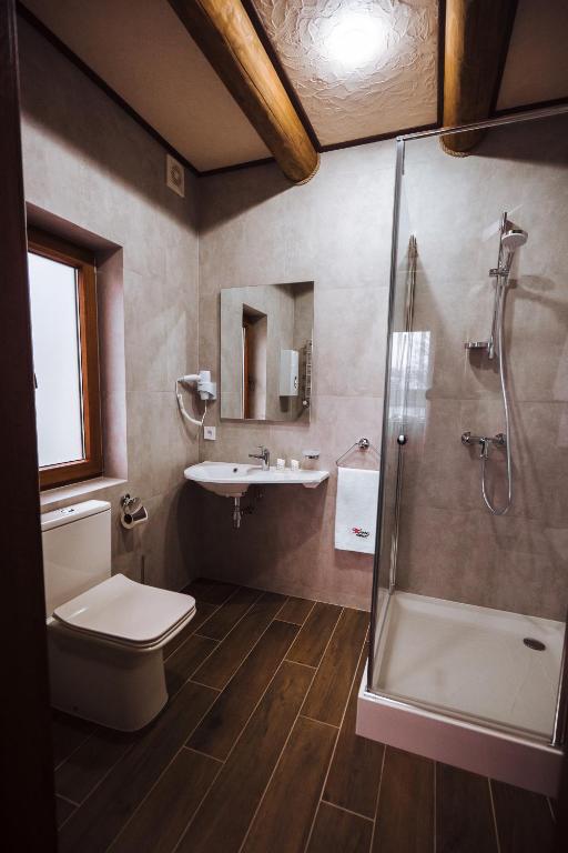 Turiyske Podvir'ya - Chambre Jumelle Avec Salle De Bain