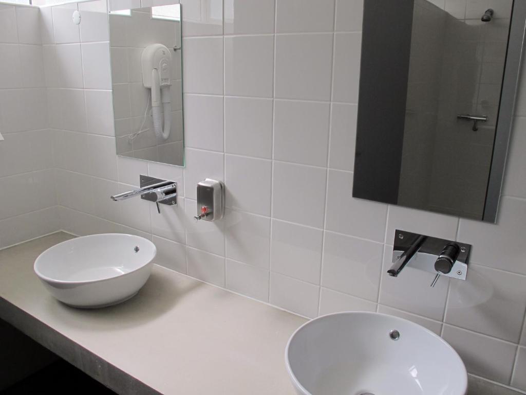 Koupelna v ubytování Azores Youth Hostels - Sao Miguel