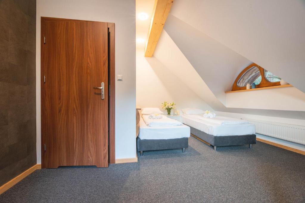 Billede fra billedgalleriet på NOCLEGI DREWNIANA CHAŁUPA i Kobyla Góra