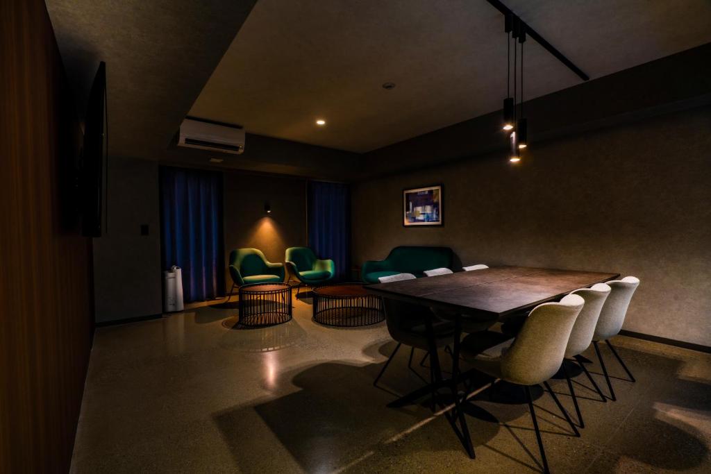 Posezení v ubytování Randor Hotel Namba Osaka Suites