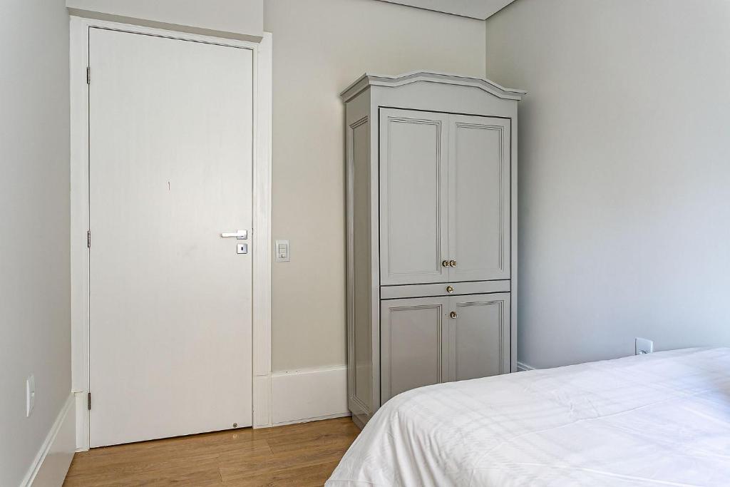  Apartamento Moderno e Aconchegante com ótima Localização CA19I