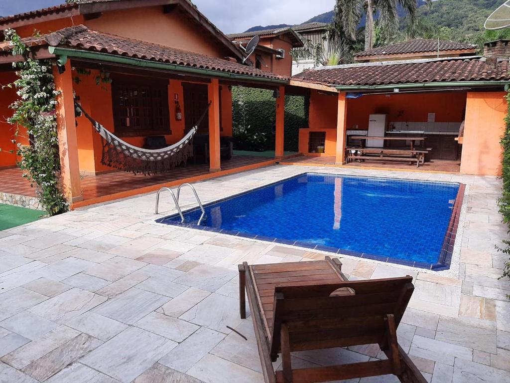  FANTÁSTICA CASA COM ÁREA DE PISCINA até 10 PESSOAS em MARESIAS SÃO SEBASTIÃO