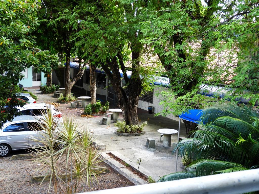 Um jardim em Pousada Cecosne