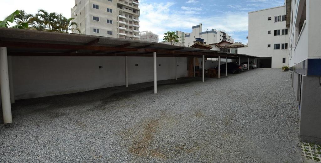  Apto para 8 pessoas à 150m do mar em ITAPEMA SC