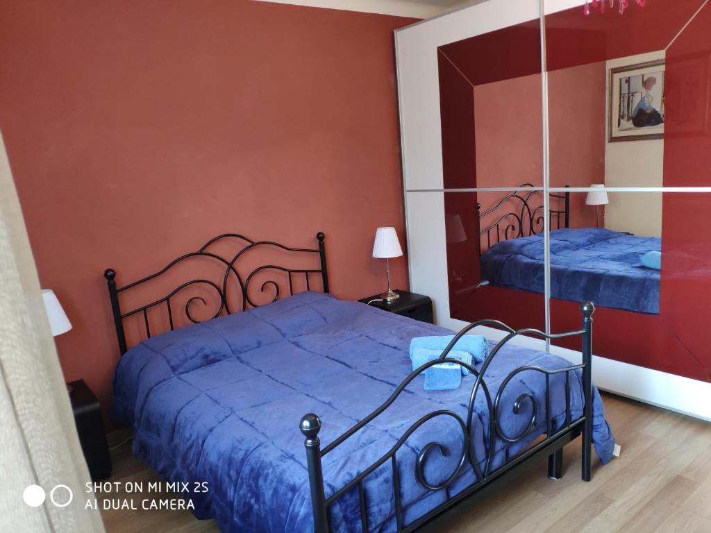 Colmar "Room" chambre privée chez l'habitant,parking voiture devant la maison,garage moto et vélo,petit déjeuner – photo 6