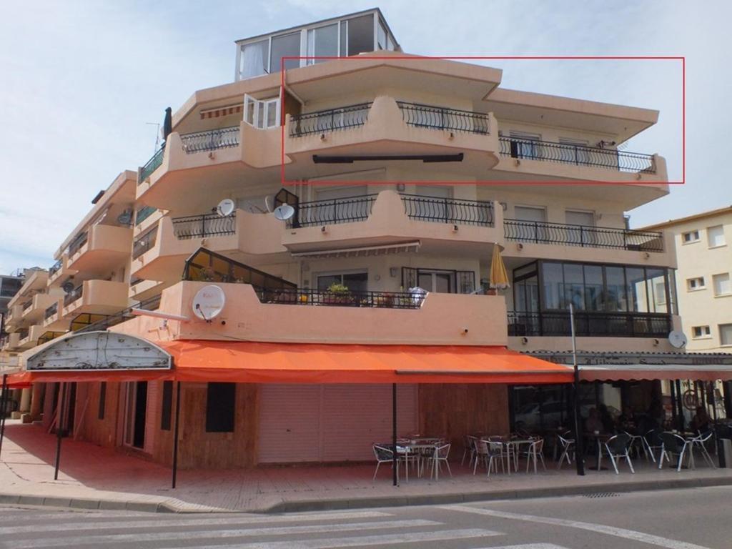 Budova, kde se apartmán nachází