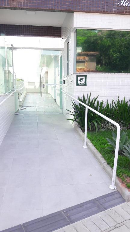  Florianópolis Canasvieiras Apartamento inteiro 3 quartos com ar piscina playground 2 garagens