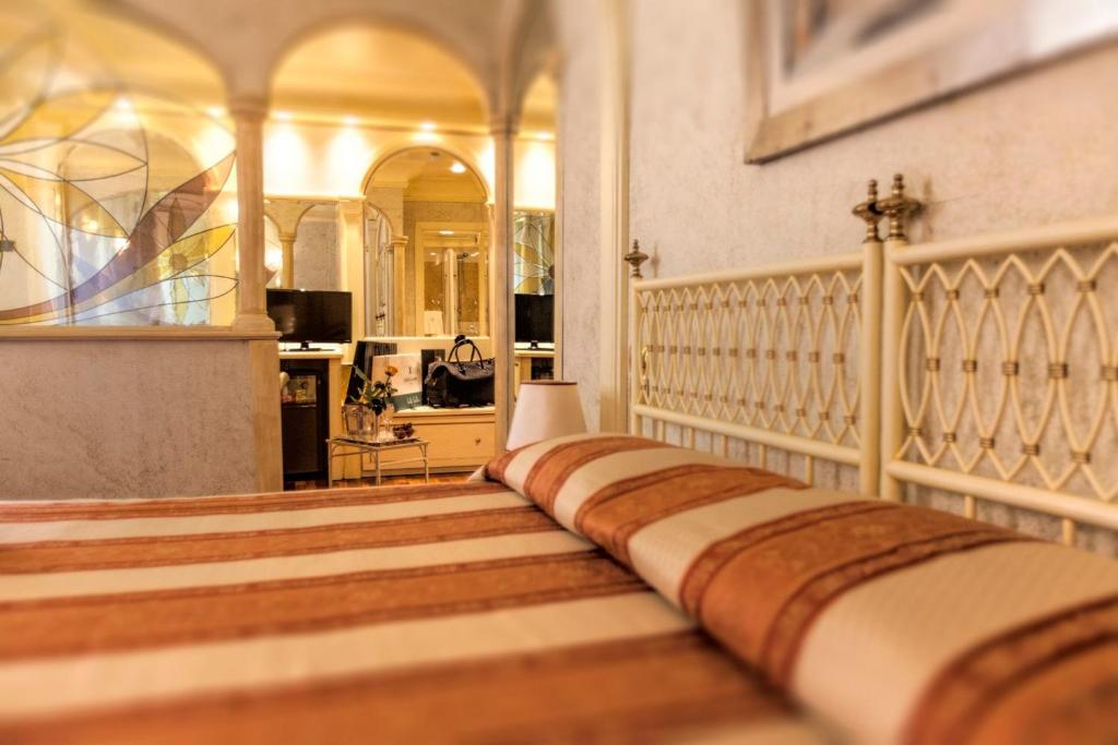 Hotel Colomba d'Oro - Resim 13