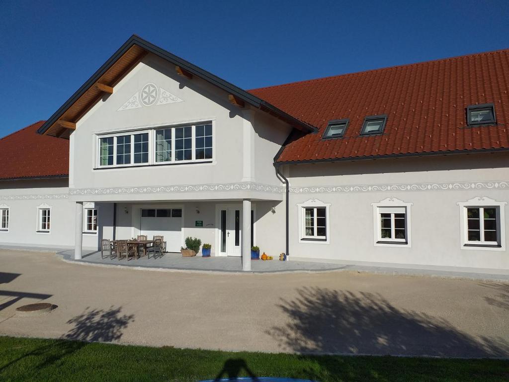 Budova, v ktorej sa apartmán nachádza
