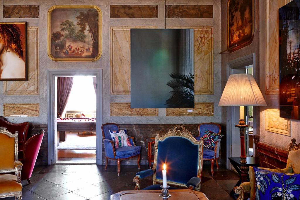 Posezení v ubytování Häringe Slott