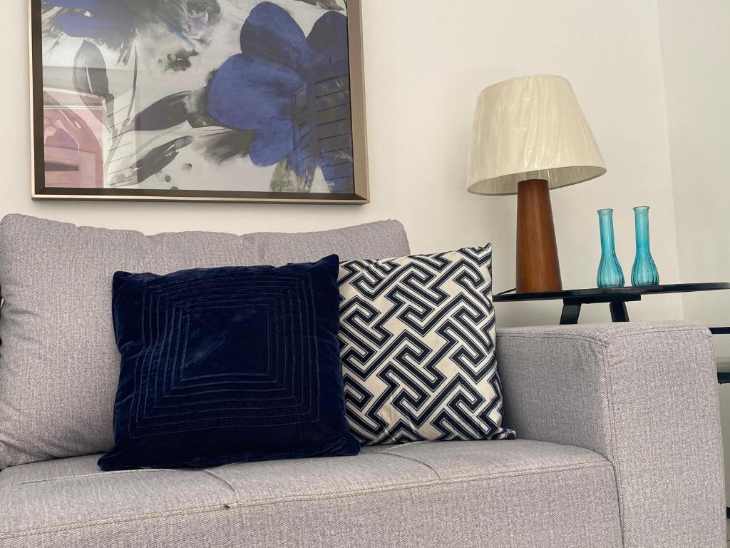  casa em condomínio com 2 suítes