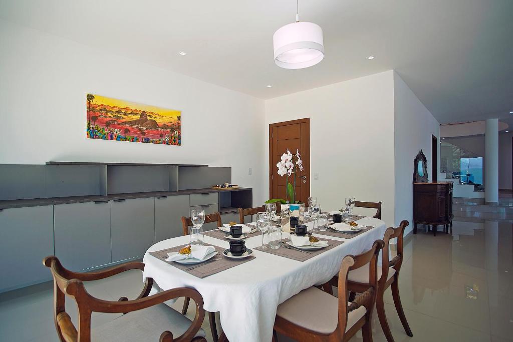 Cliffside Cap Ferrat Boutique Hotel