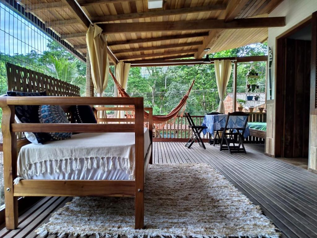  Casa a Beira da Cachoeira com Quintal para seu Pet