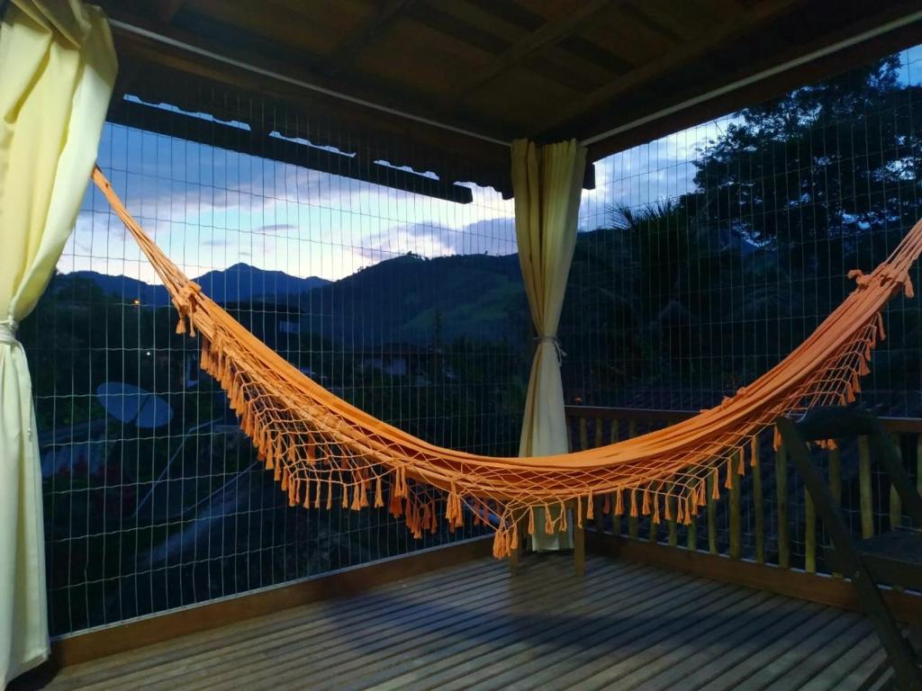  Casa a Beira da Cachoeira com Quintal para seu Pet