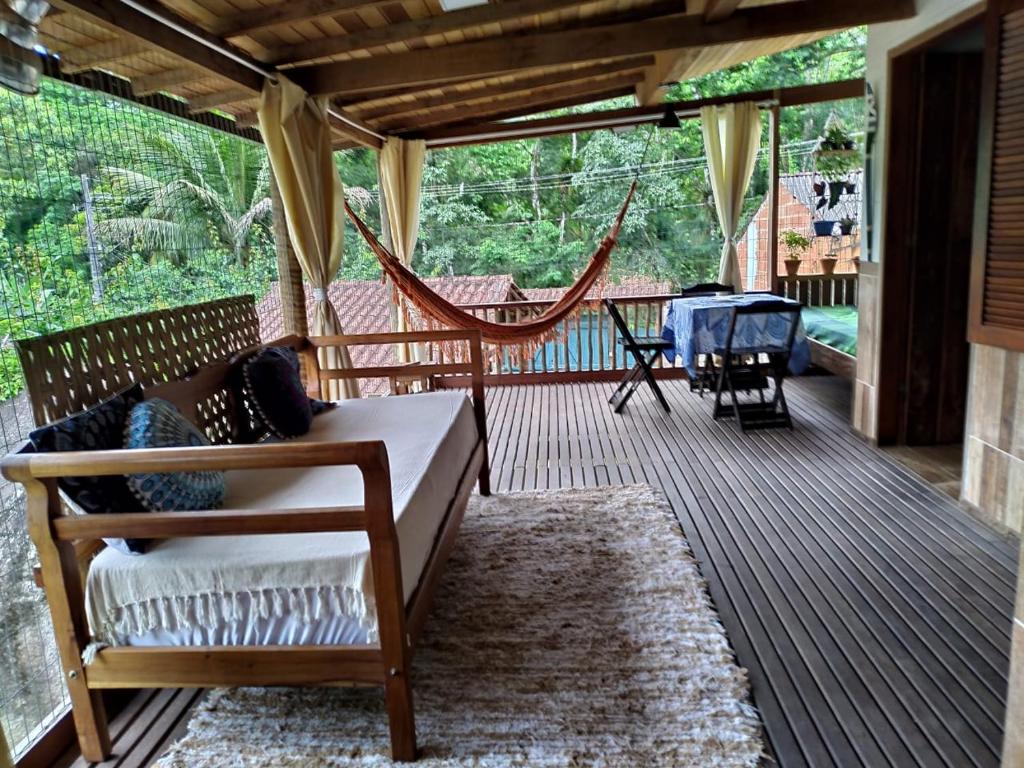 Casa a Beira da Cachoeira com Quintal para seu Pet