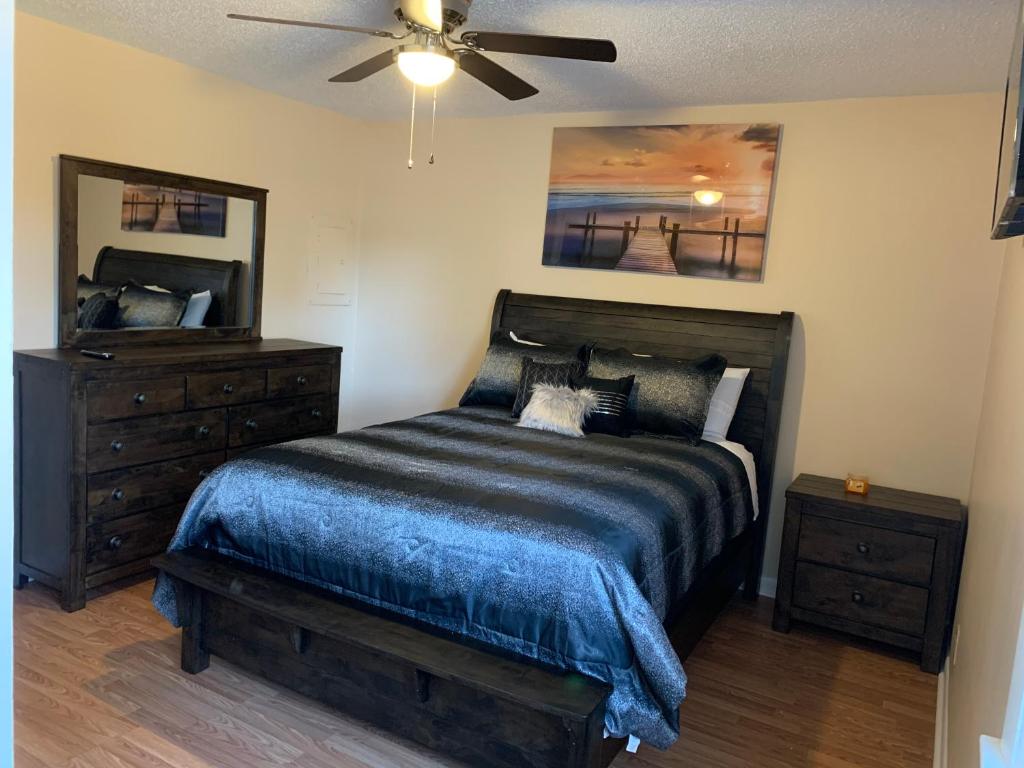 Dream Away Stay 5mins from Ft Bragg - Huis Met Vier Slaapkamers